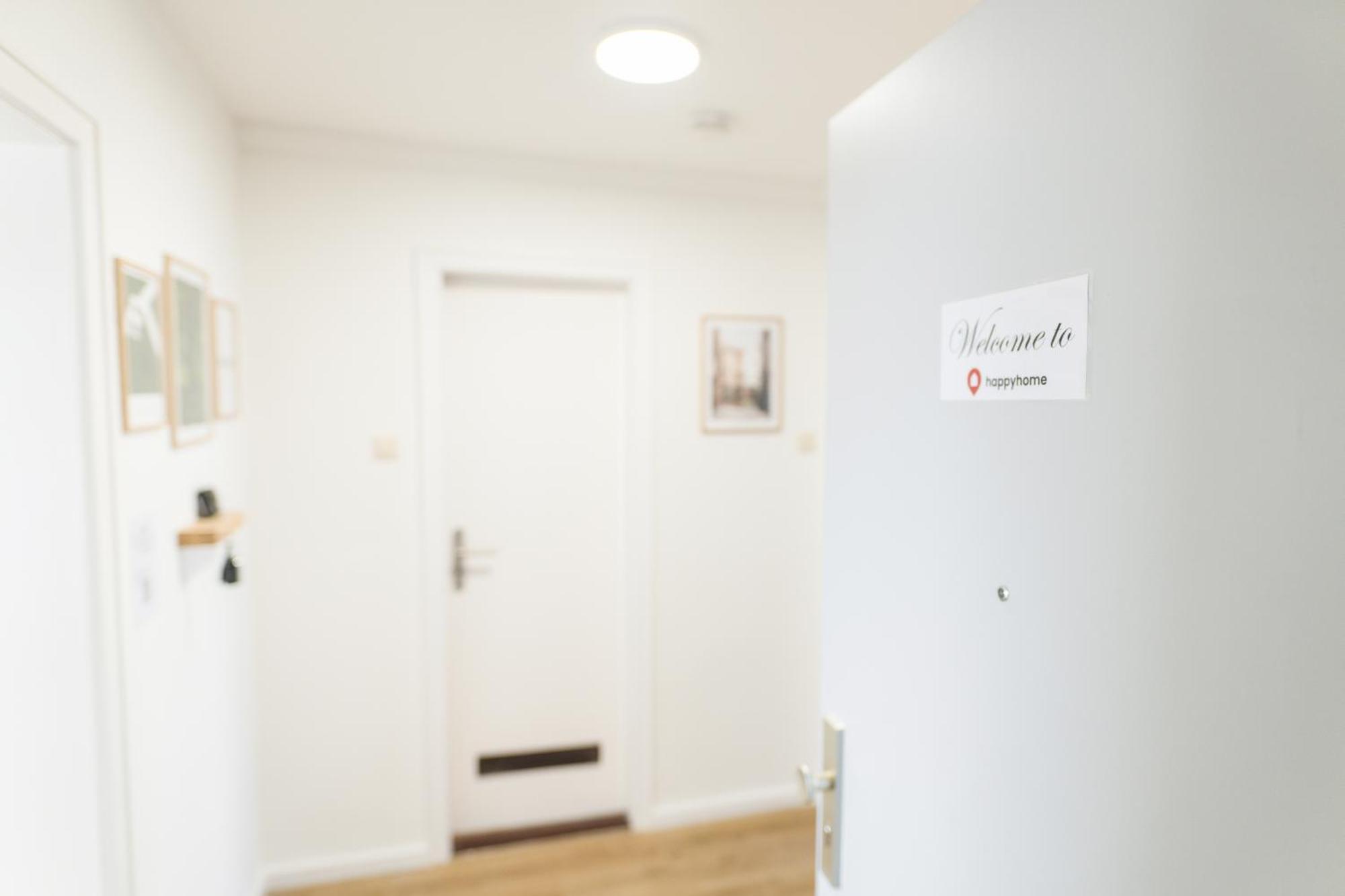 Wolfsburg Innenstadt - Happyhome - Direkt In Der Porschestrasse, 5 Personen & Kind, 3 Zimmer المظهر الخارجي الصورة