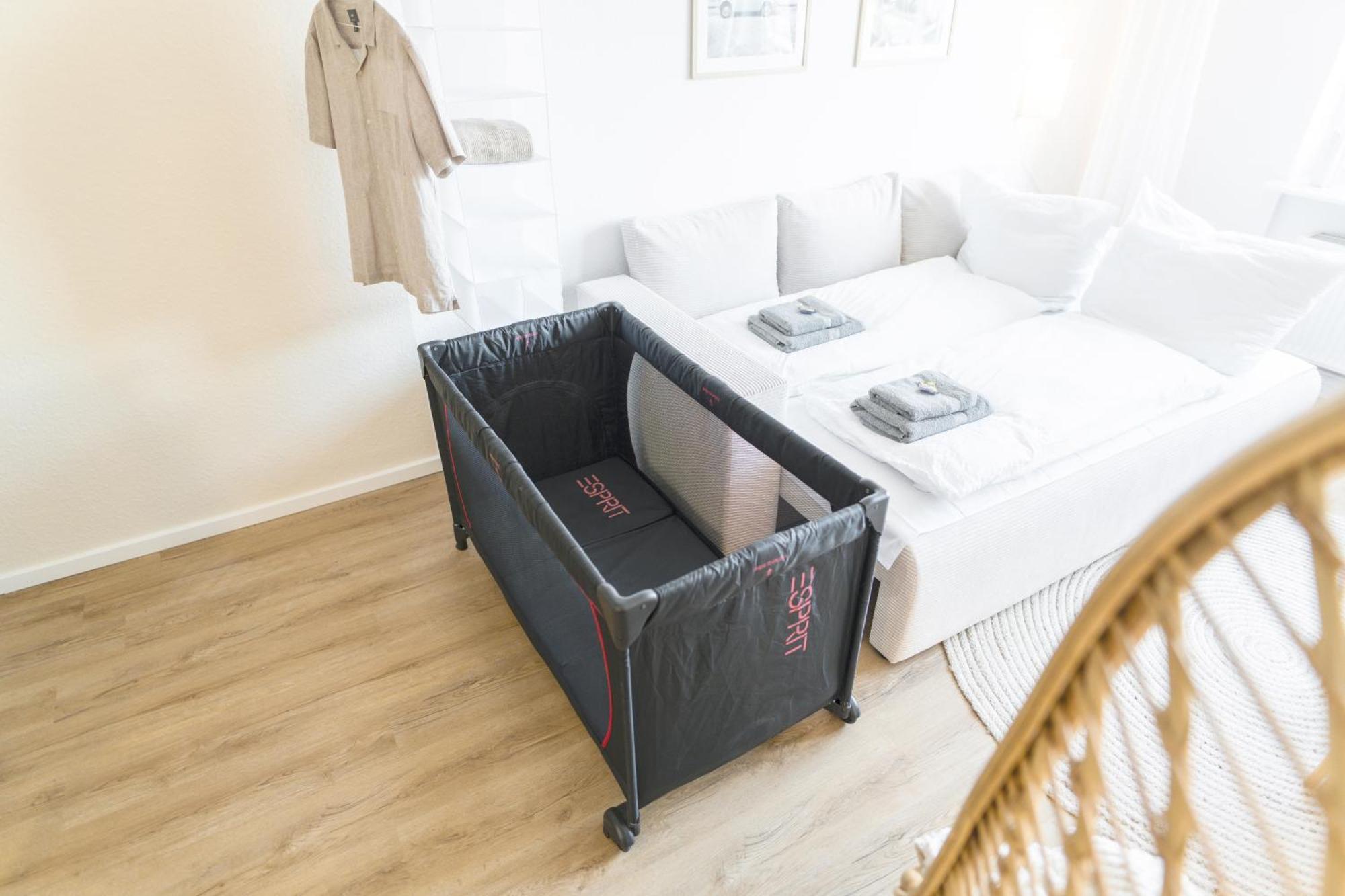 Wolfsburg Innenstadt - Happyhome - Direkt In Der Porschestrasse, 5 Personen & Kind, 3 Zimmer المظهر الخارجي الصورة
