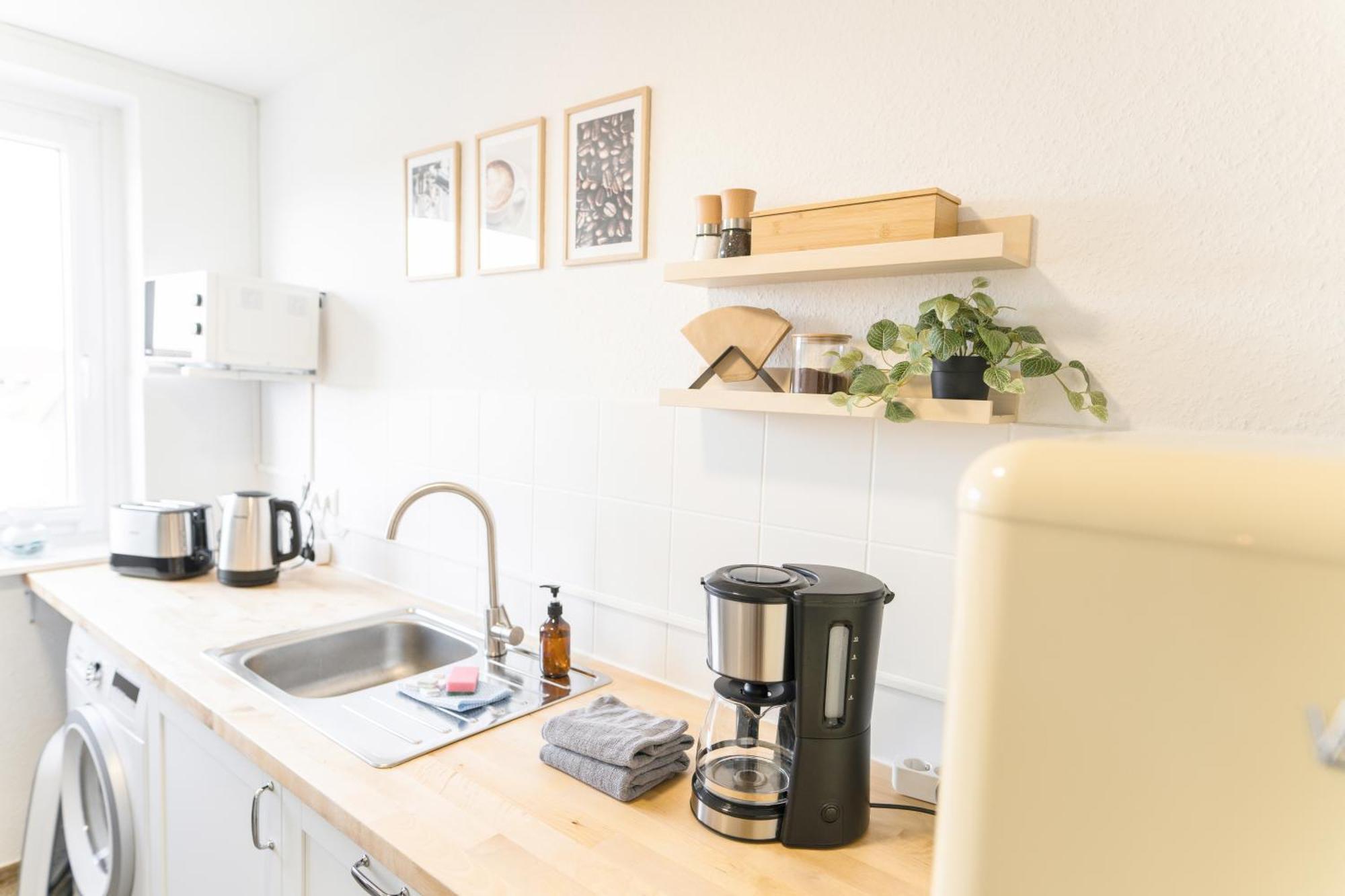 Wolfsburg Innenstadt - Happyhome - Direkt In Der Porschestrasse, 5 Personen & Kind, 3 Zimmer المظهر الخارجي الصورة